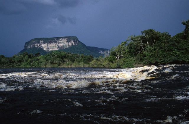 Storm clouds gather at Iguanameru.